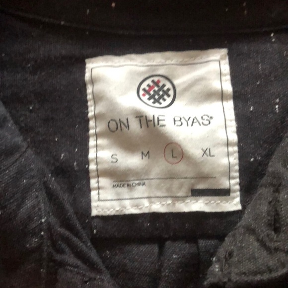 On the byas shirt - Picture 2 of 4